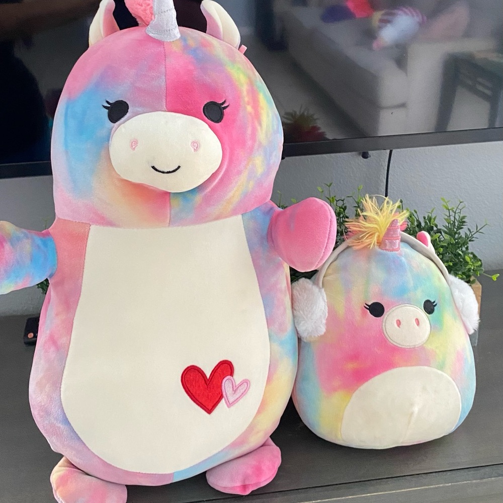 SQUISHMALLOW EDITION LIMITED Unicorn Plush Set 18”. & 10”
